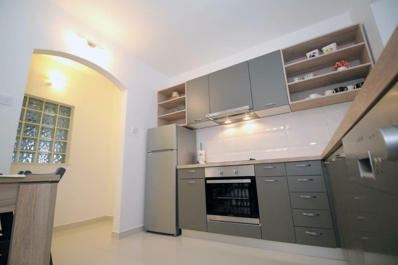 Doleco Apartment Opatija Exterior foto