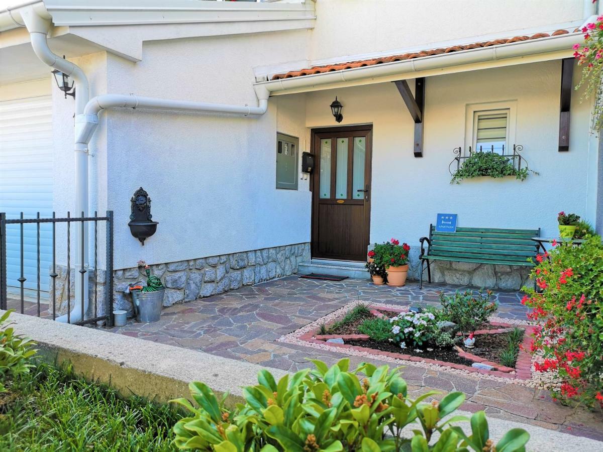 Doleco Apartment Opatija Exterior foto